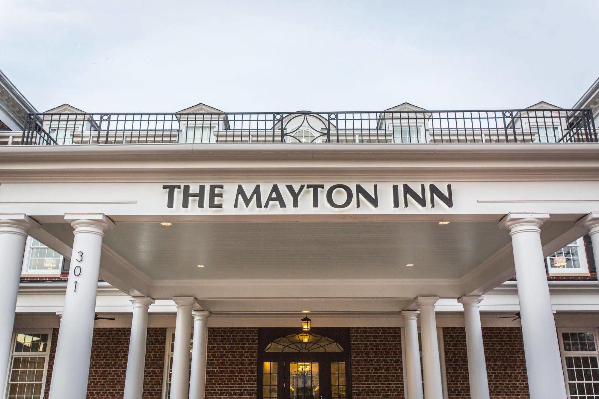 The Mayton Cary Esterno foto